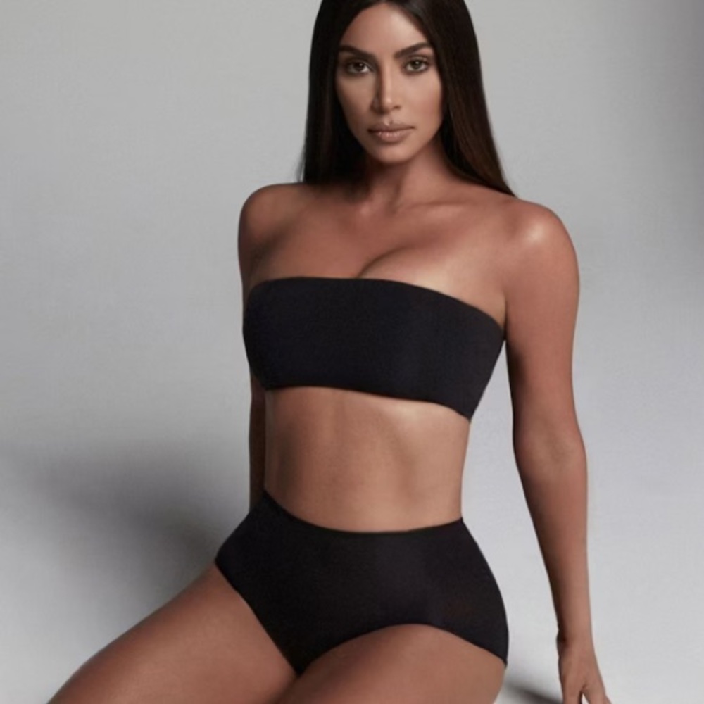 🌷skims onyx fits everybody bandeau